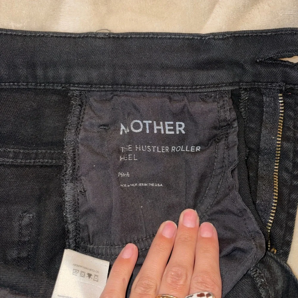 EUC MOTHER Hustler Roller Heel Jeans in Black 25/0 - Picture 5 of 7